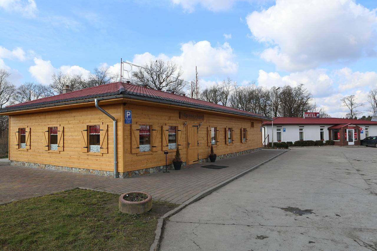 בולסלאביש Motel W Lace מראה חיצוני תמונה