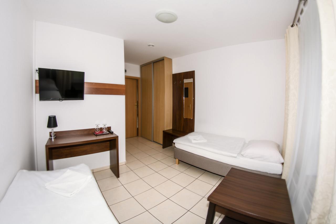 בולסלאביש Motel W Lace מראה חיצוני תמונה